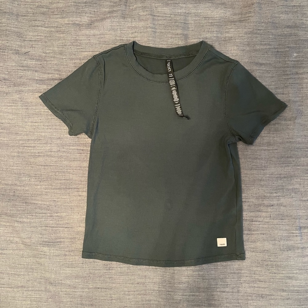 Vuori Mudra Tee- Never Worn- Size Small